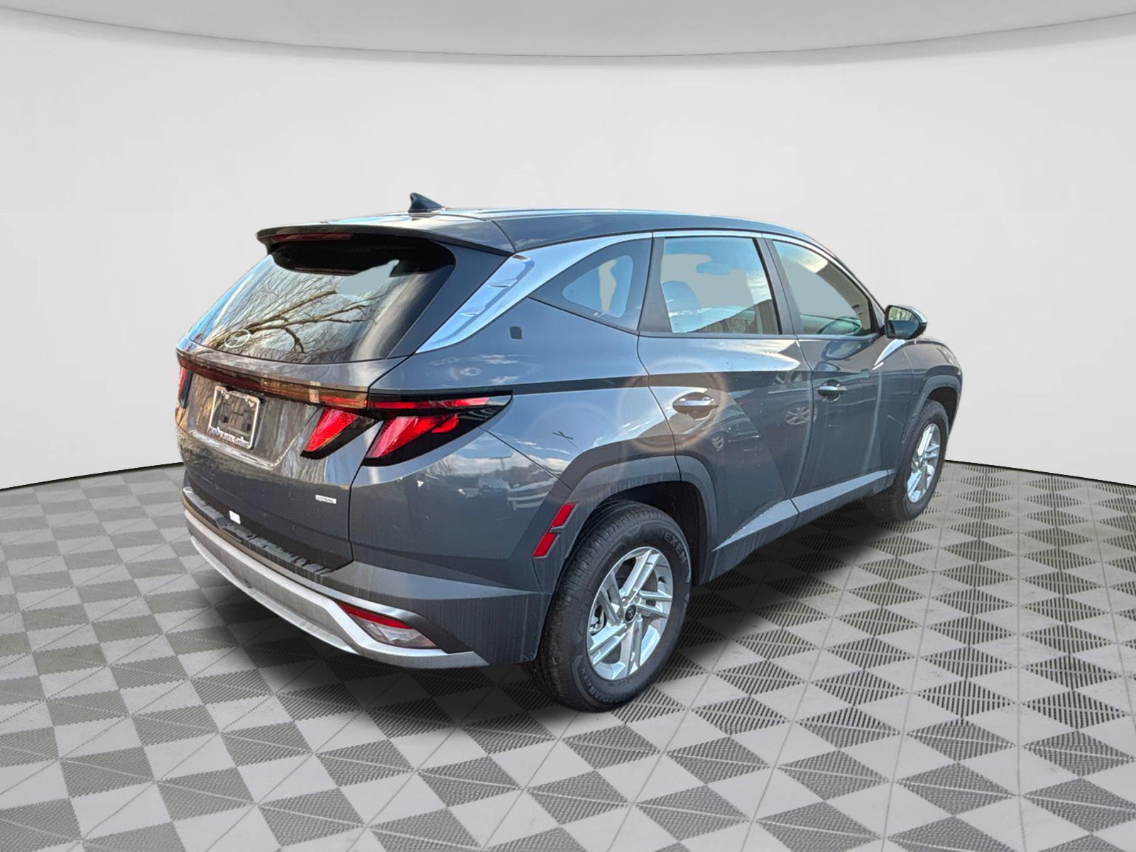 2025 Hyundai Tucson SE 7