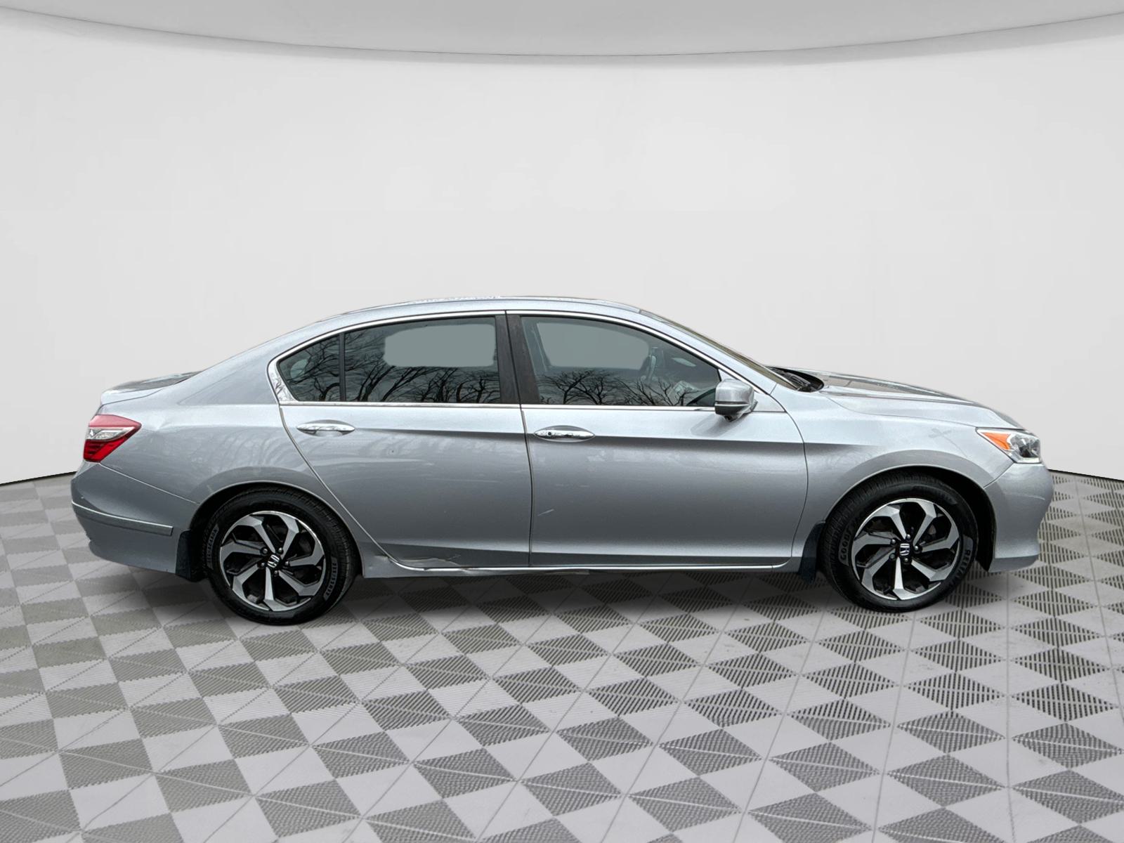 2017 Honda Accord EX-L 8