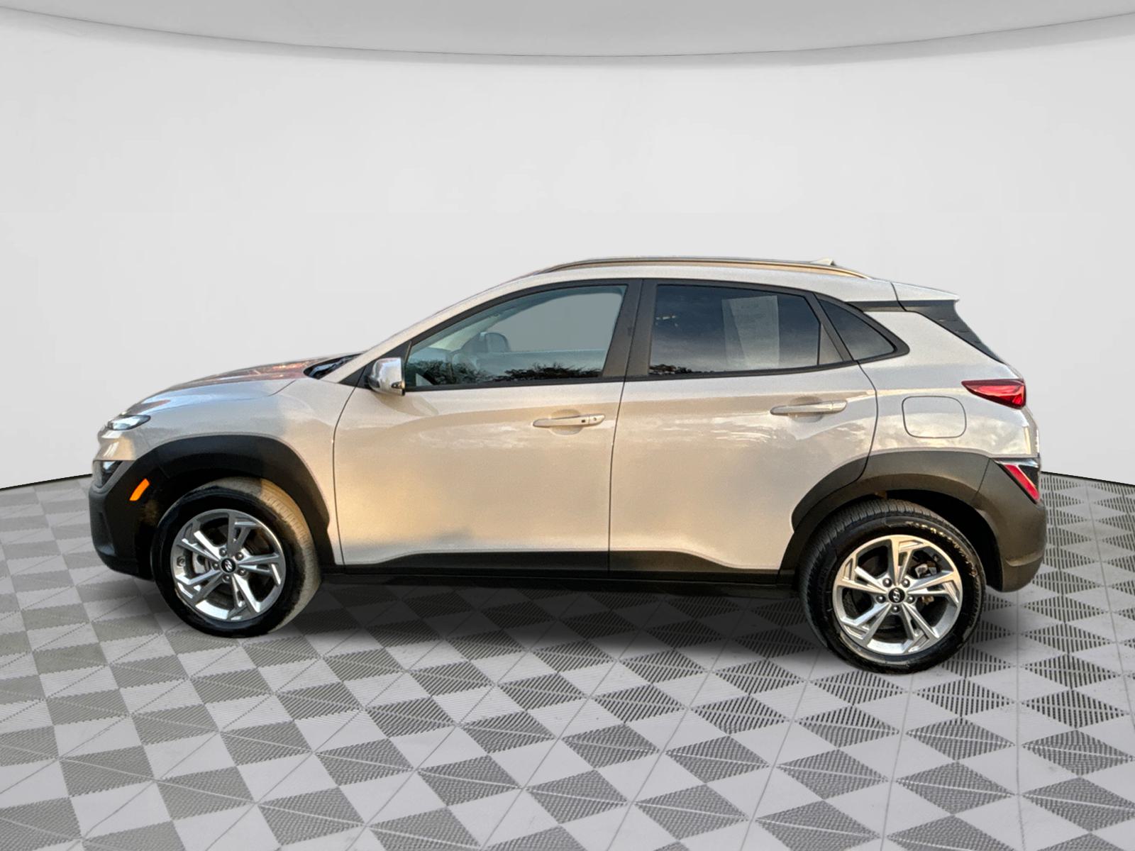 2023 Hyundai Kona SEL 4