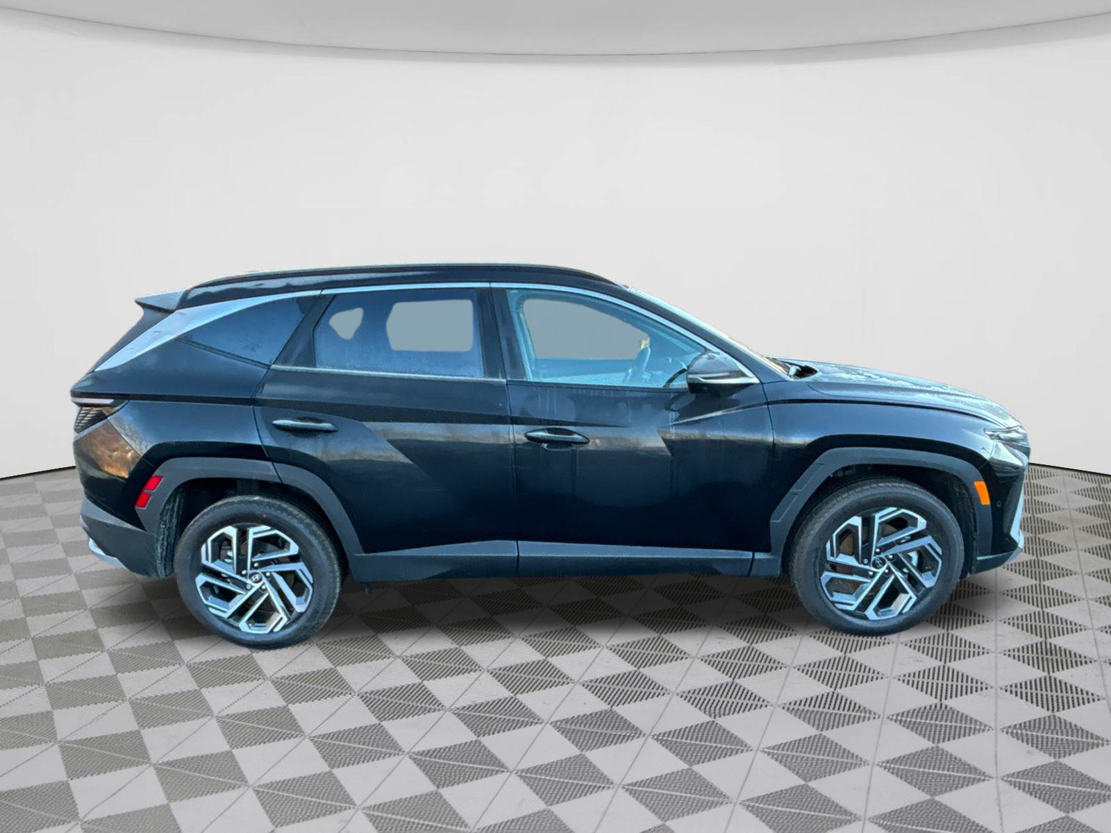 2025 Hyundai Tucson Limited 8