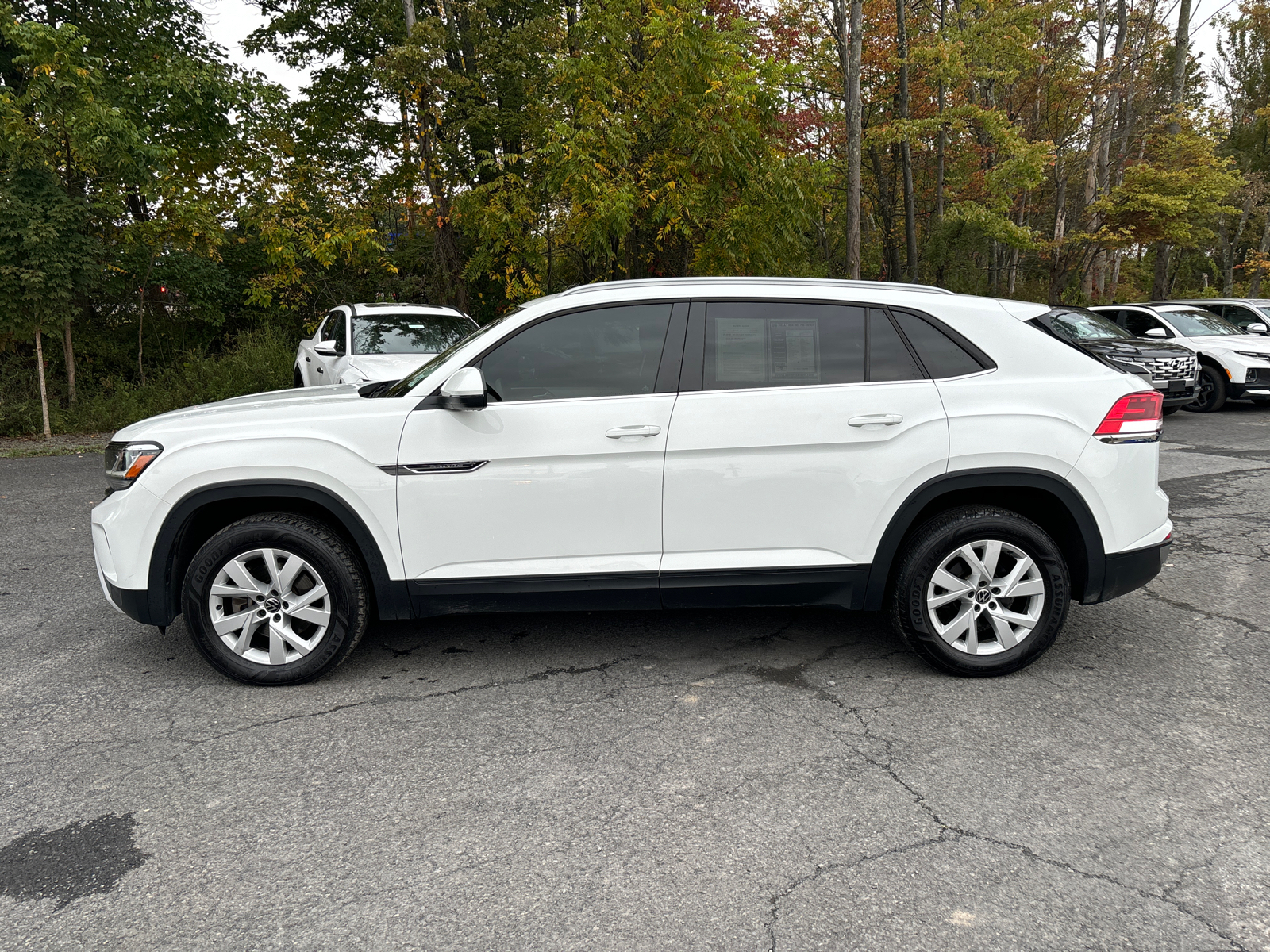 2020 Volkswagen Atlas Cross Sport 2.0T S 4