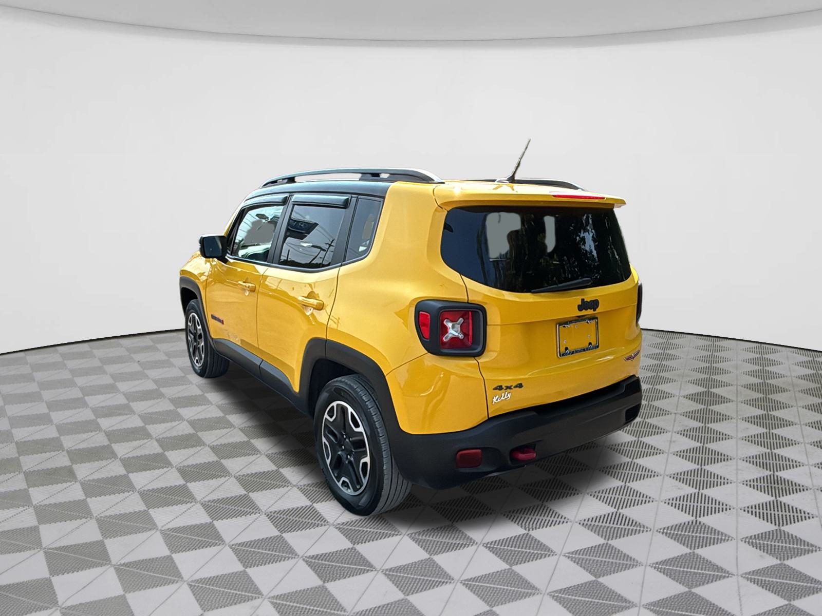 2016 Jeep Renegade Trailhawk 5