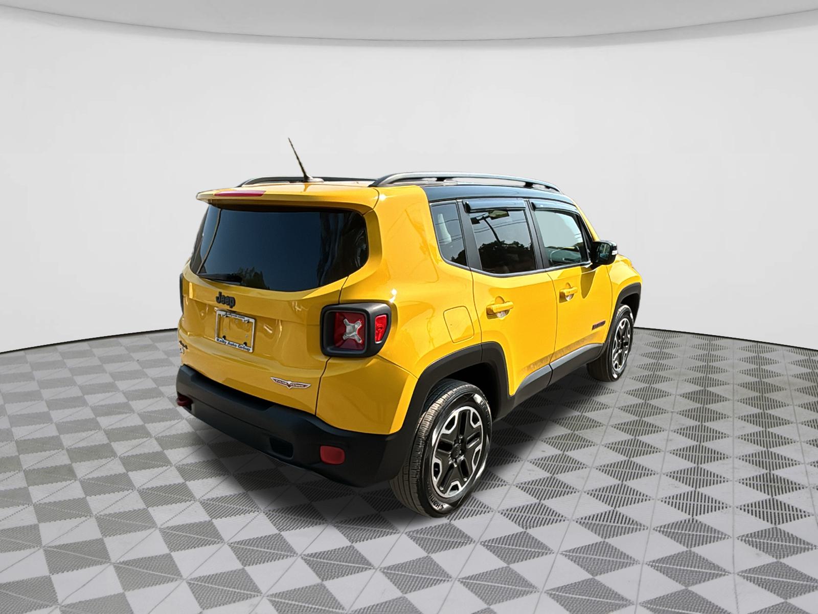 2016 Jeep Renegade Trailhawk 7