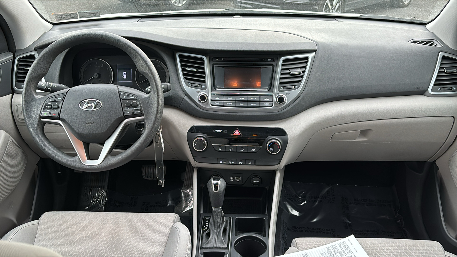 2018 Hyundai Tucson SE 17