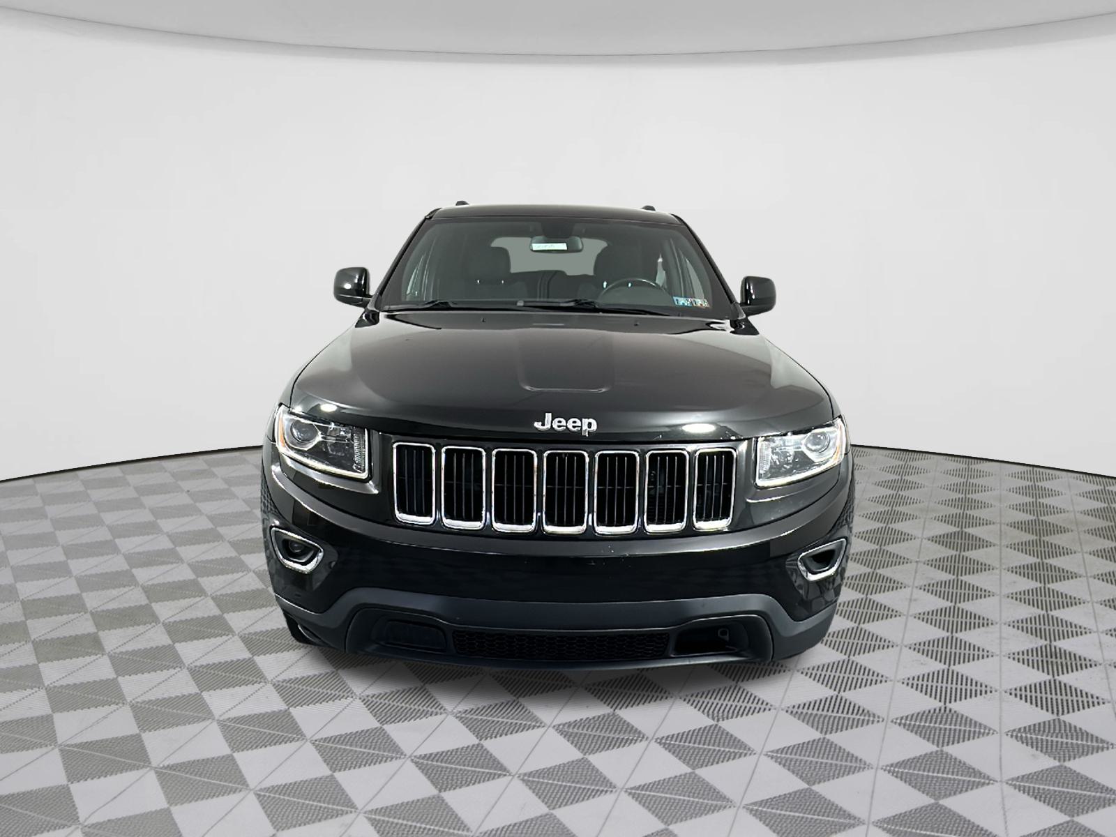 2015 Jeep Grand Cherokee Laredo 2