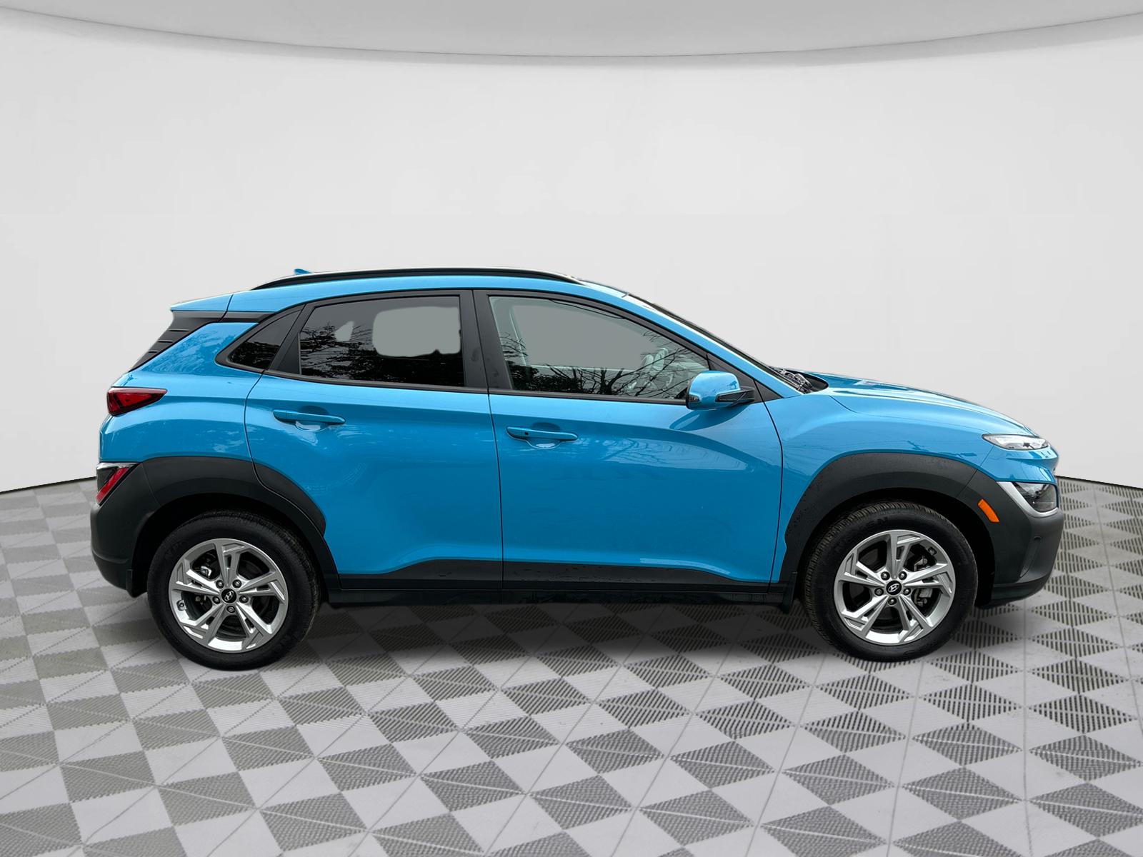 2022 Hyundai Kona SEL 8