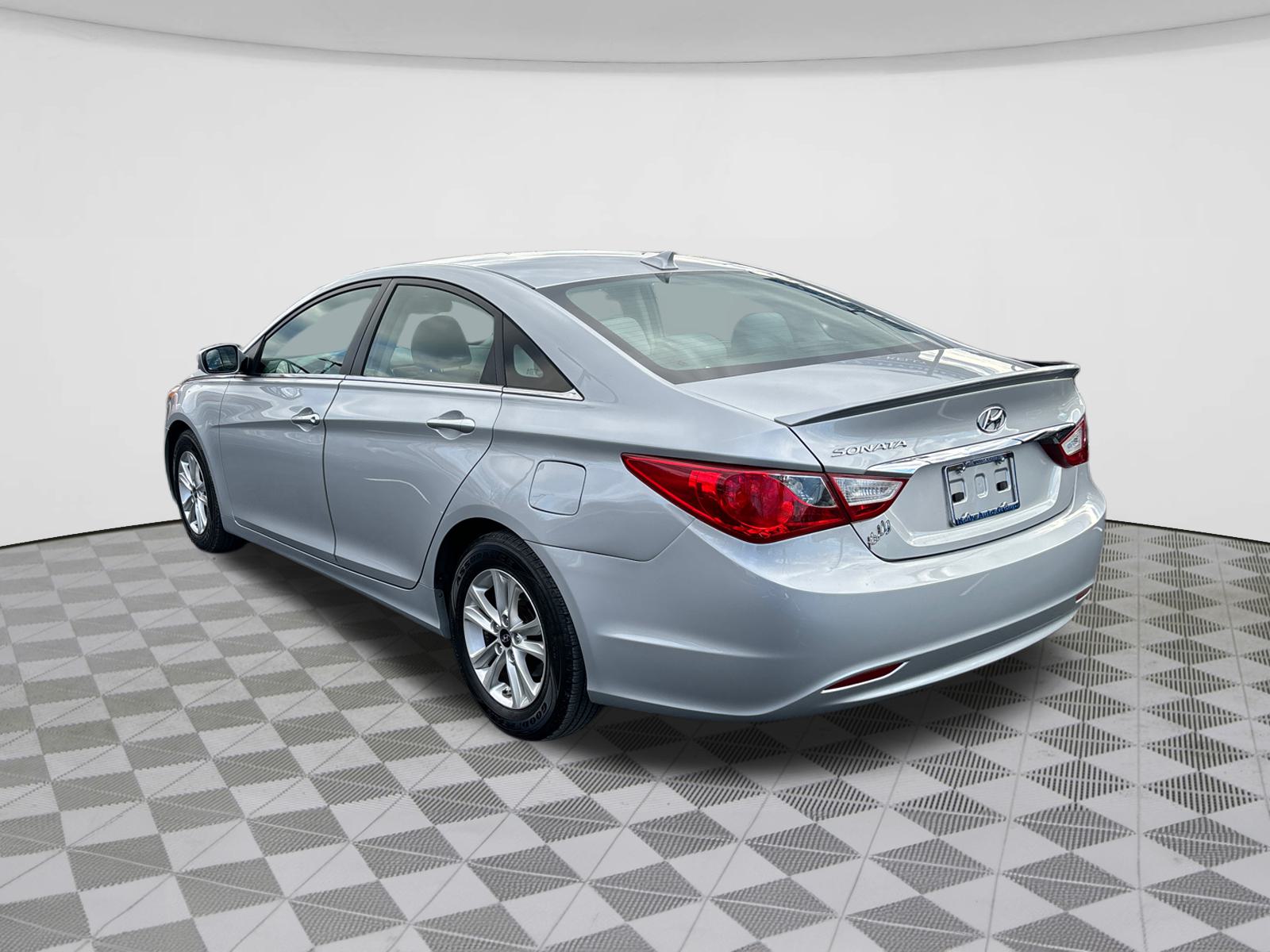 2013 Hyundai Sonata GLS 5