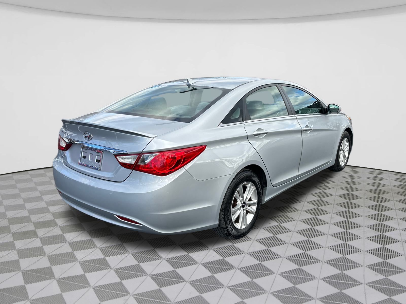 2013 Hyundai Sonata GLS 7