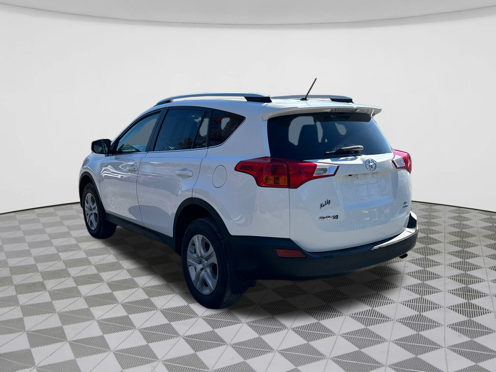 2013 Toyota RAV4 LE 5