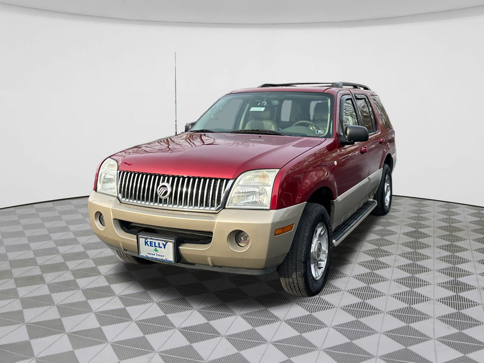 2004 Mercury Mountaineer Base 3