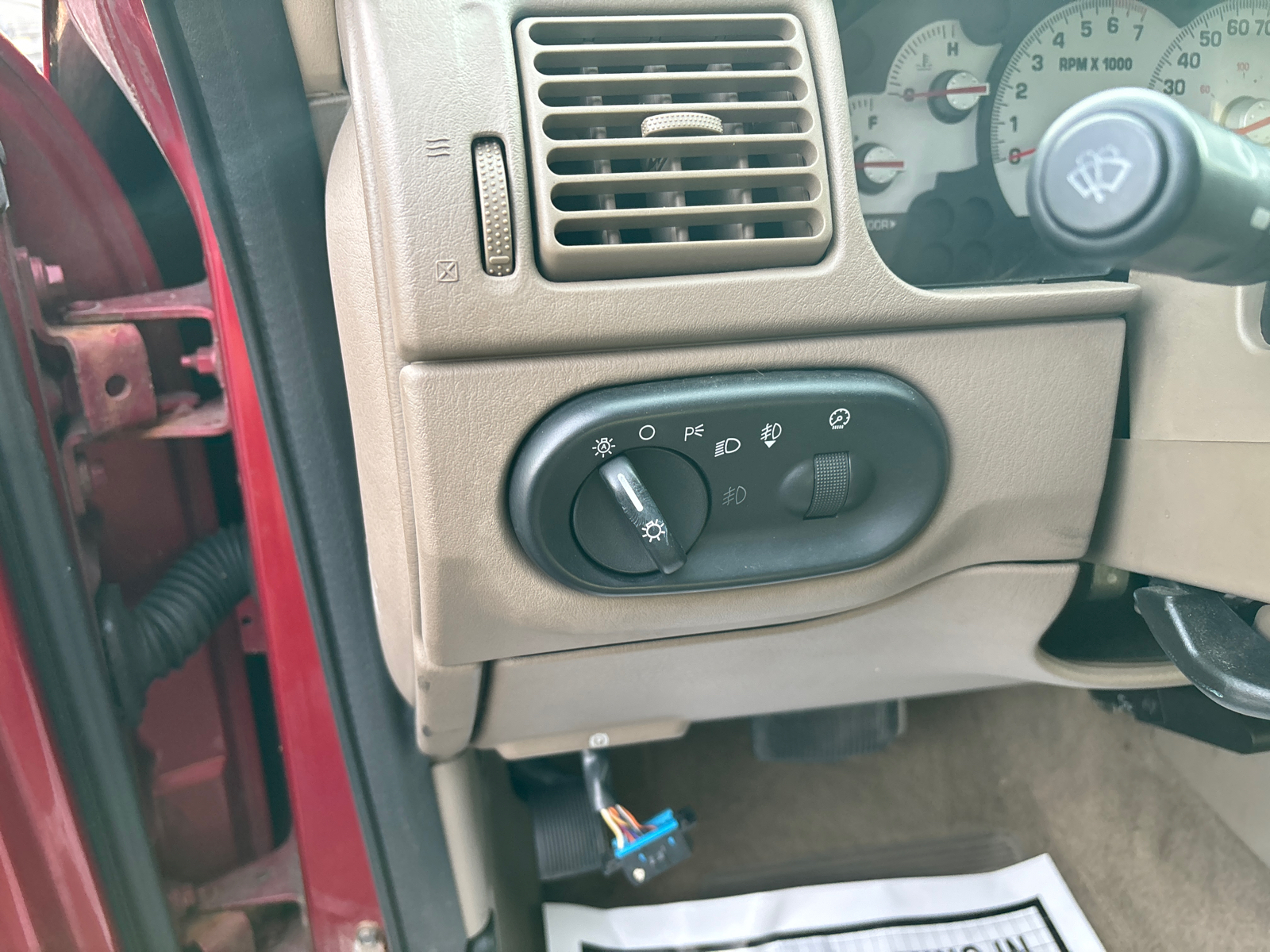 2004 Mercury Mountaineer Base 16