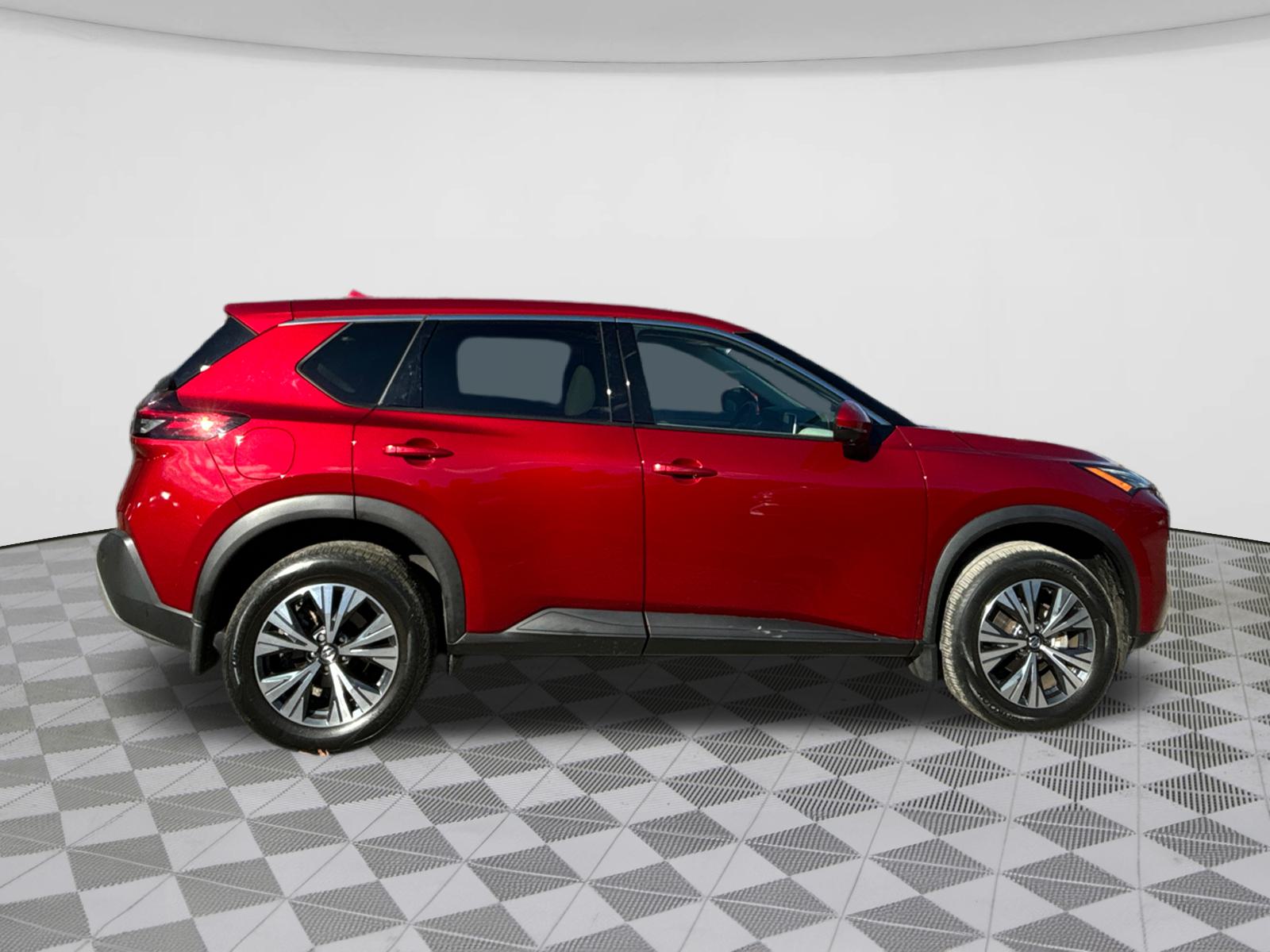 2021 Nissan Rogue SV 8