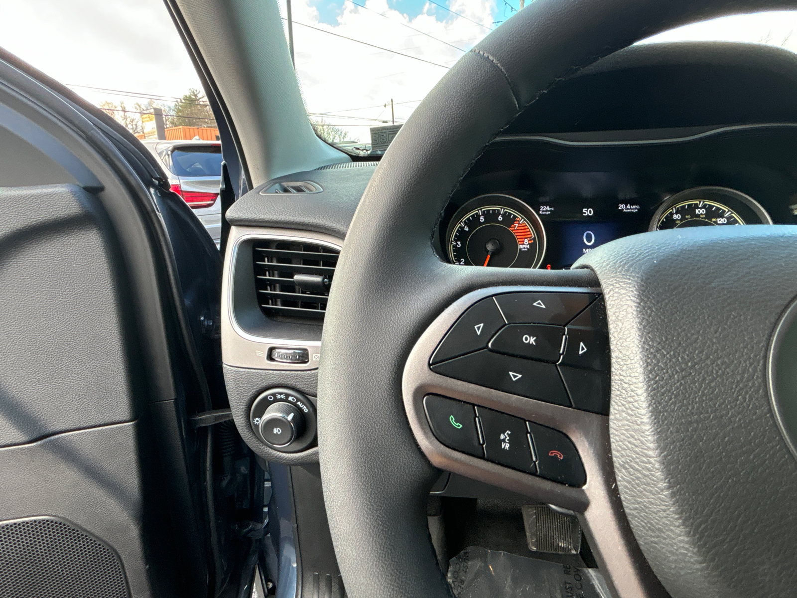 2021 Jeep Cherokee Latitude Lux 25