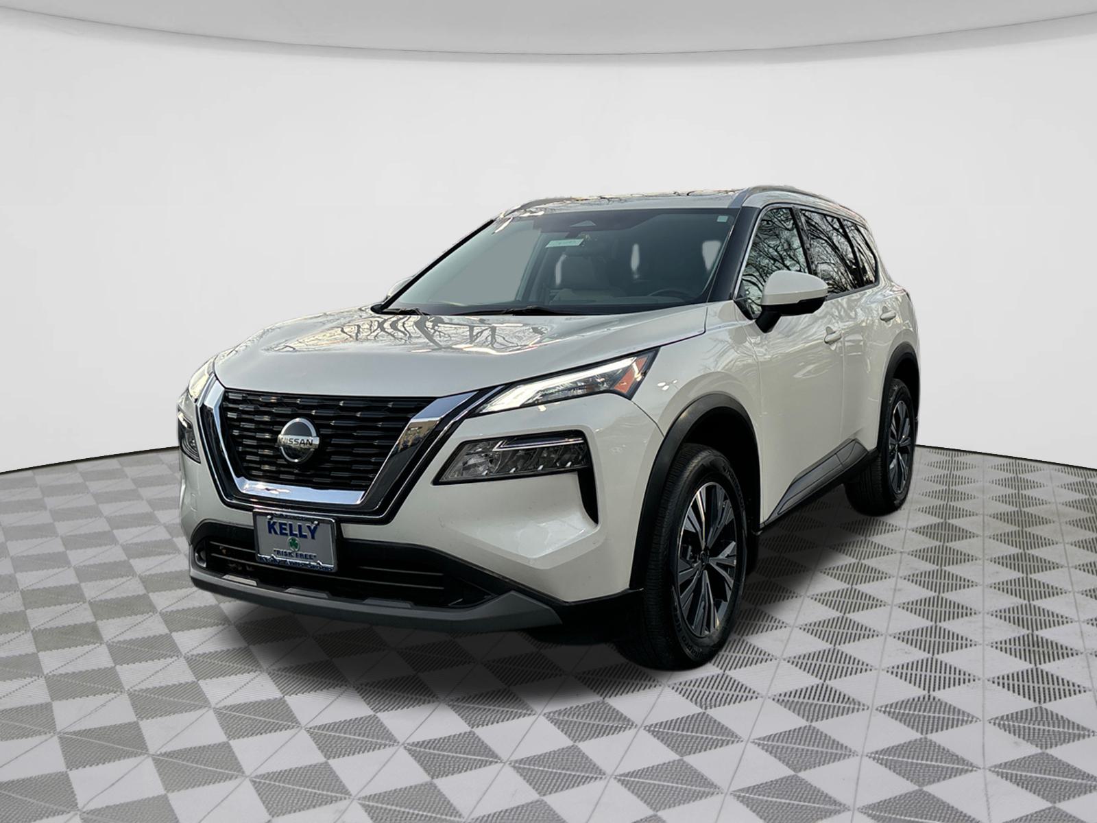 2021 Nissan Rogue SV 3