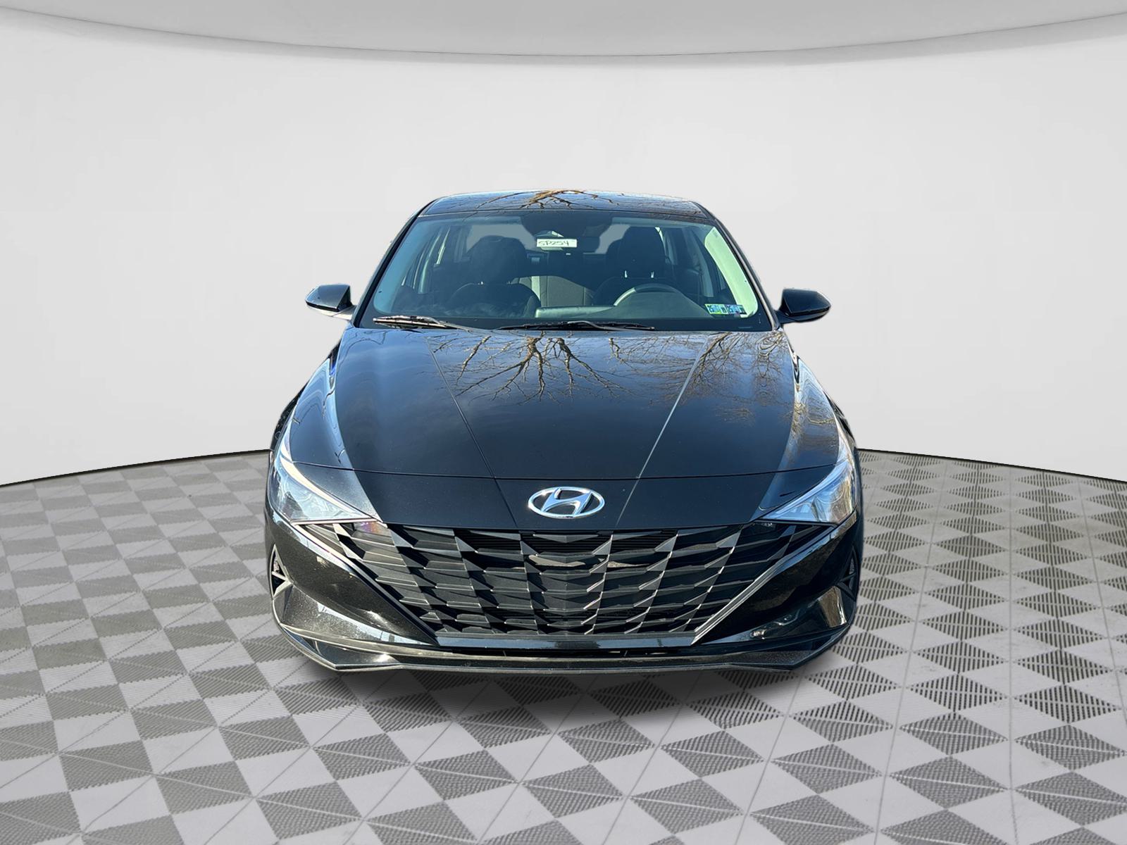 2022 Hyundai Elantra SEL 2