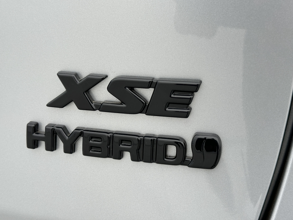 2024 Toyota RAV4 Hybrid XSE 14