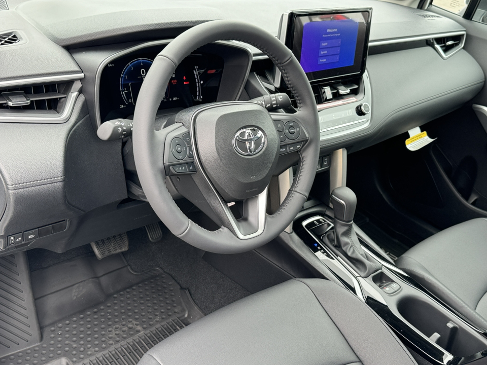 2024 Toyota Corolla Cross XLE 16