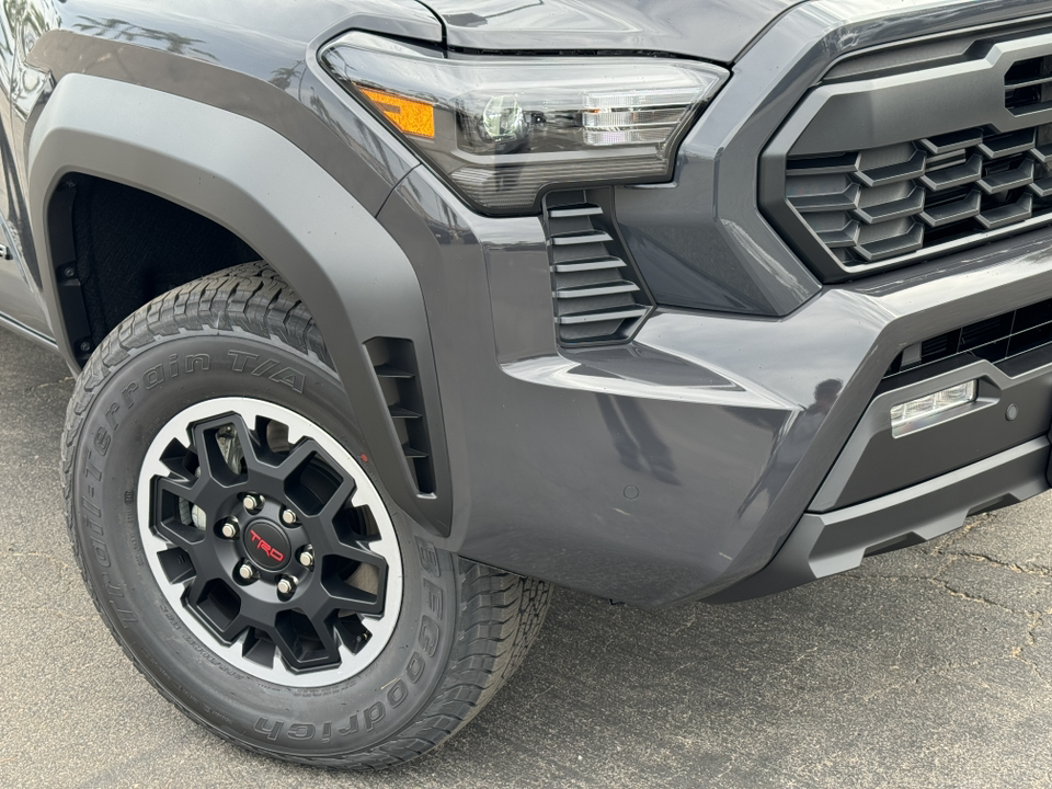 2024 Toyota Tacoma TRD Off Road 10