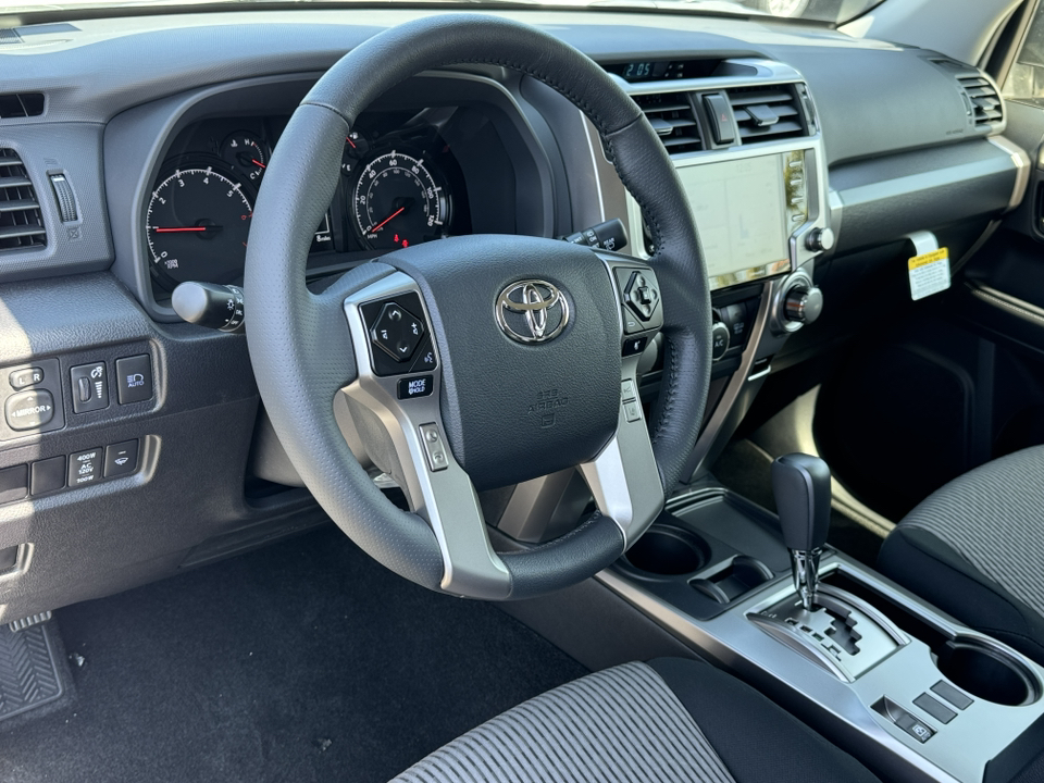 2024 Toyota 4Runner SR5 16