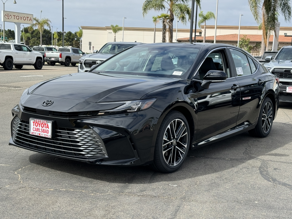 2025 Toyota Camry XLE 11