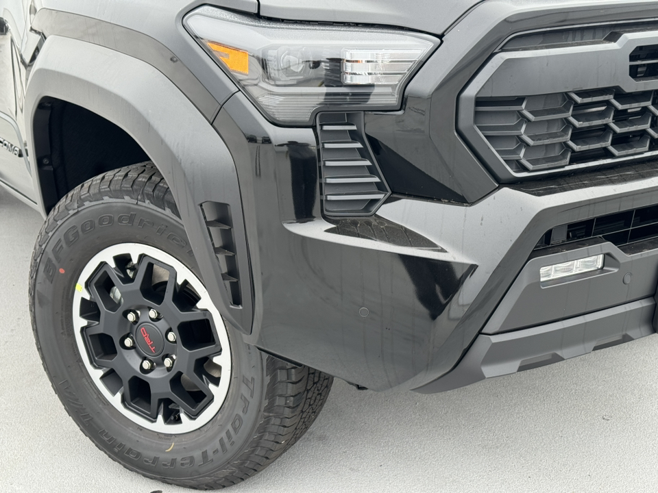 2024 Toyota Tacoma TRD Off Road 10