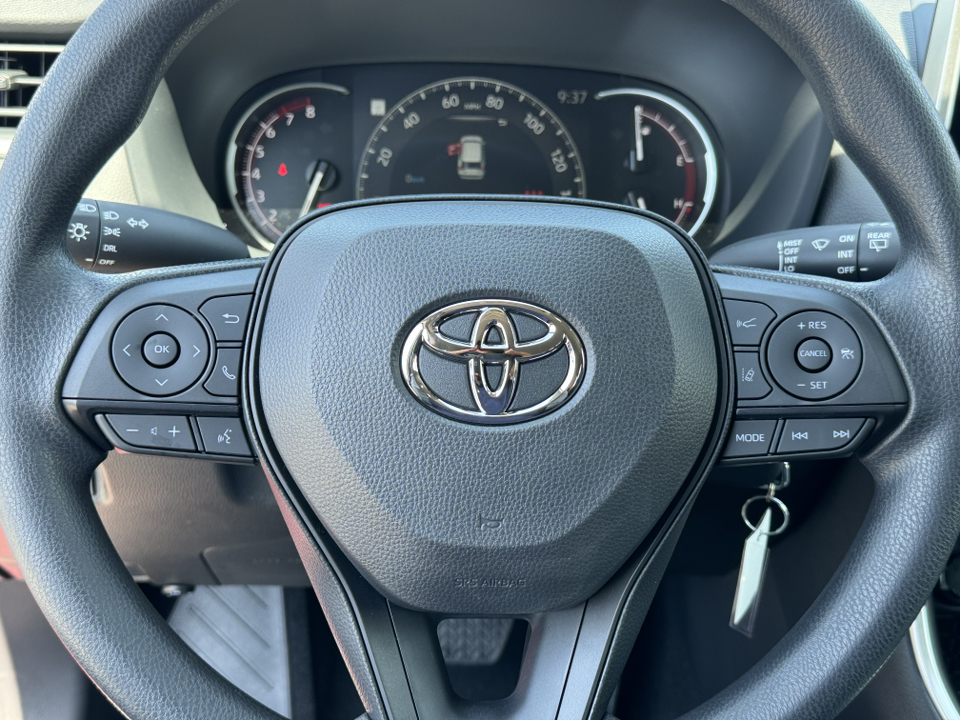 2024 Toyota RAV4 LE 21