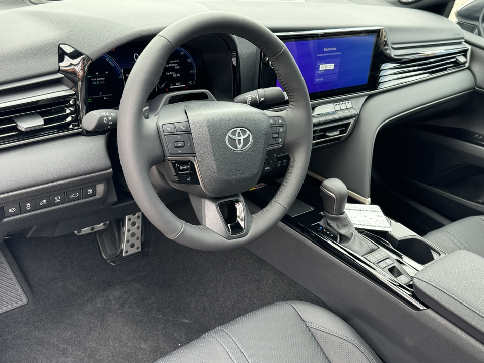 2025 Toyota Camry XSE 16