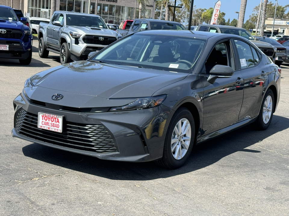 2025 Toyota Camry LE 11