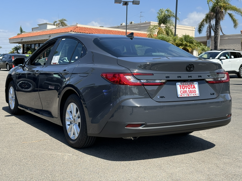 2025 Toyota Camry LE 12