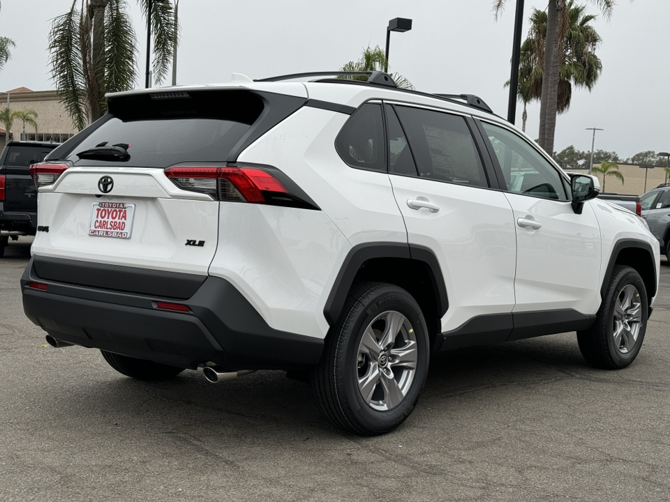 2024 Toyota RAV4 XLE 13