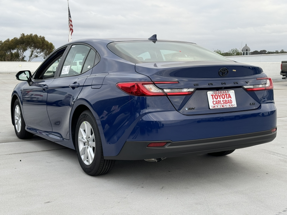 2025 Toyota Camry LE 12