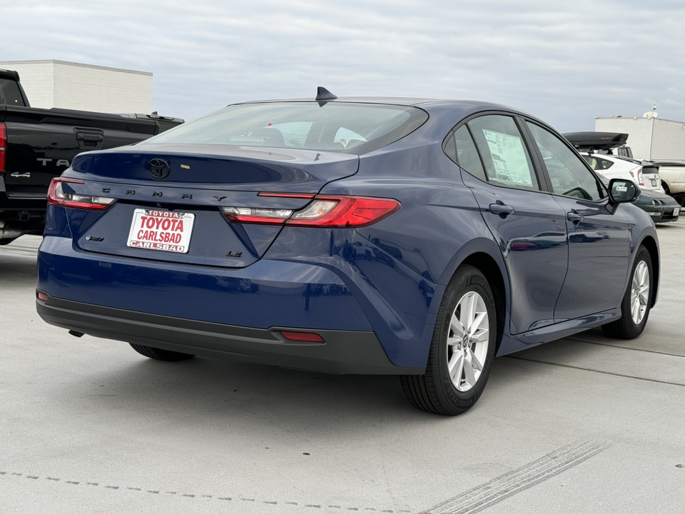 2025 Toyota Camry LE 13