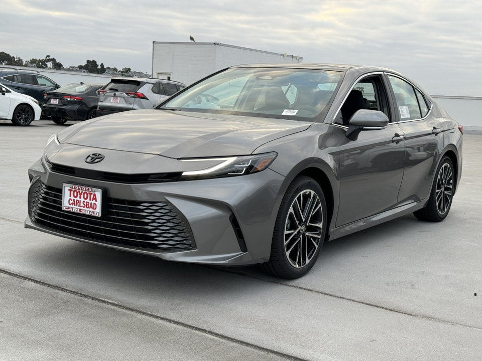 2025 Toyota Camry XLE 11