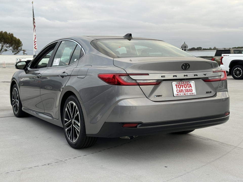 2025 Toyota Camry XLE 12