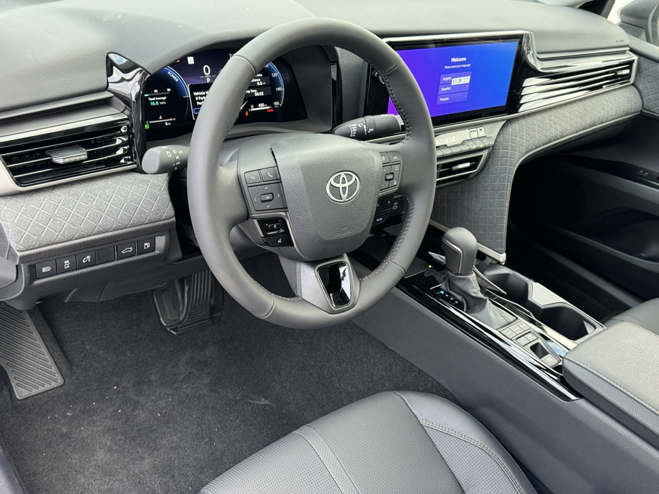 2025 Toyota Camry XLE 16