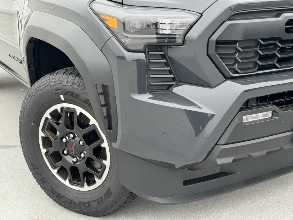 2024 Toyota Tacoma TRD Off Road Hybrid 10