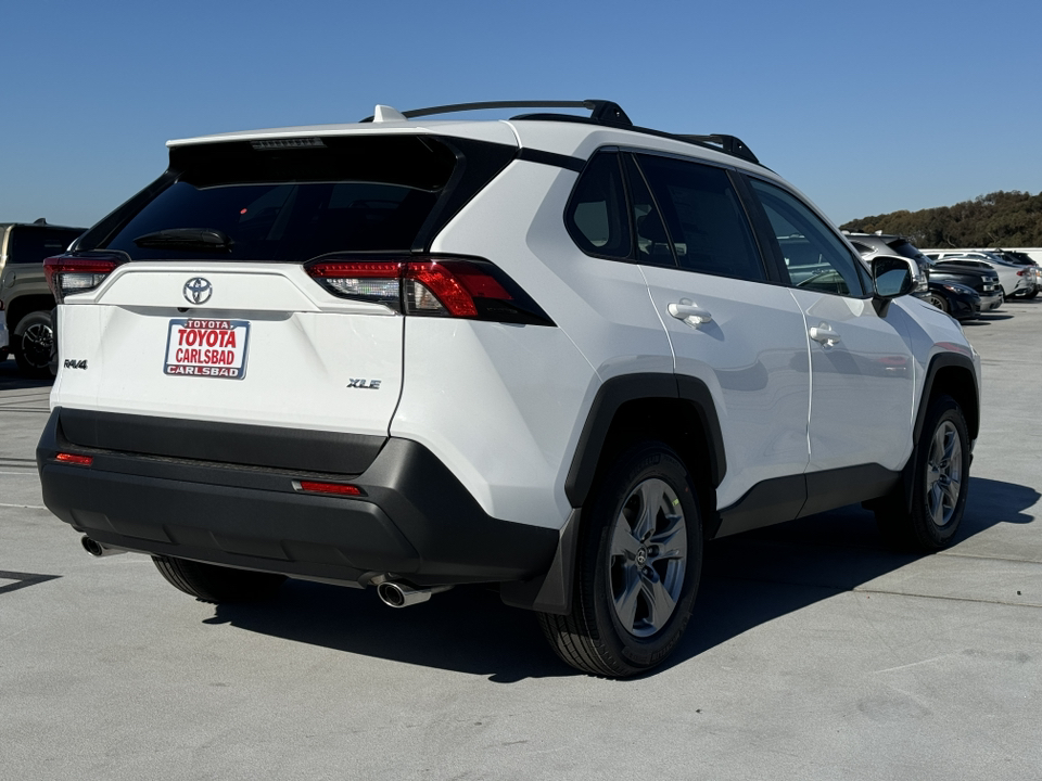 2024 Toyota RAV4 XLE 13