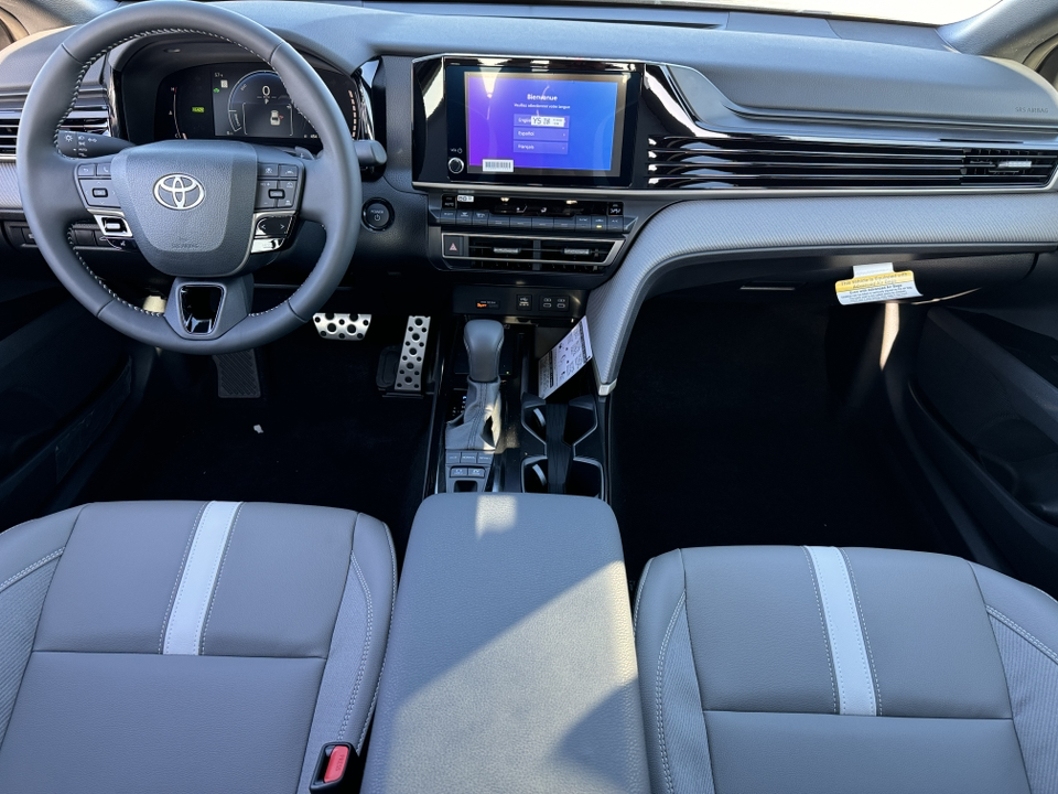 2025 Toyota Camry SE 4