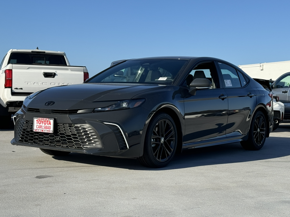 2025 Toyota Camry SE 11