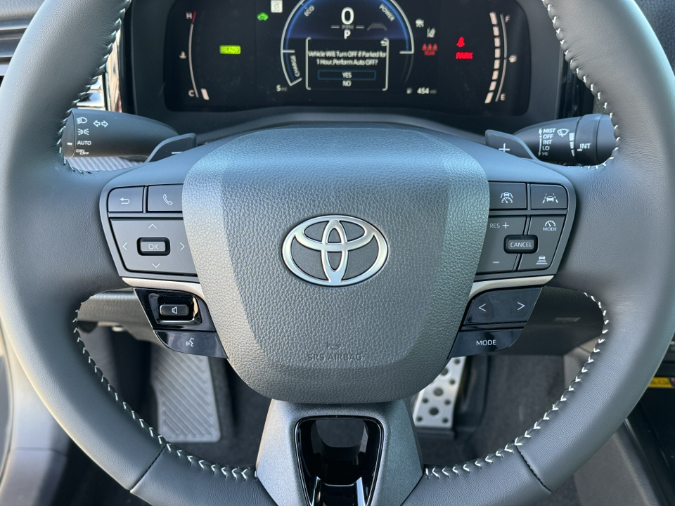 2025 Toyota Camry SE 21