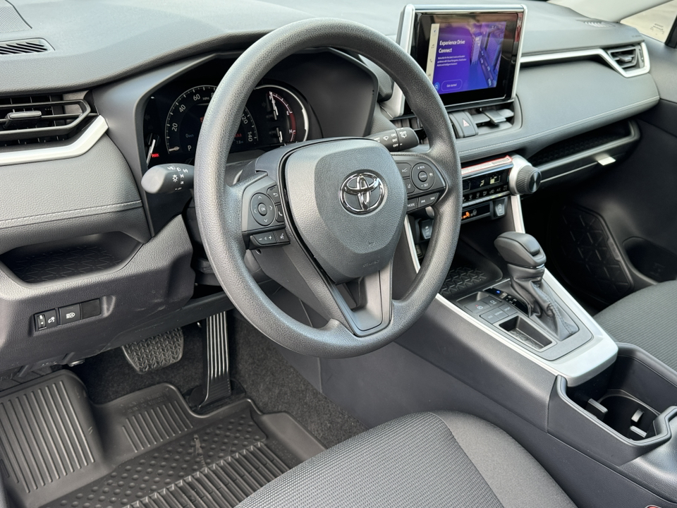 2024 Toyota RAV4 LE 16