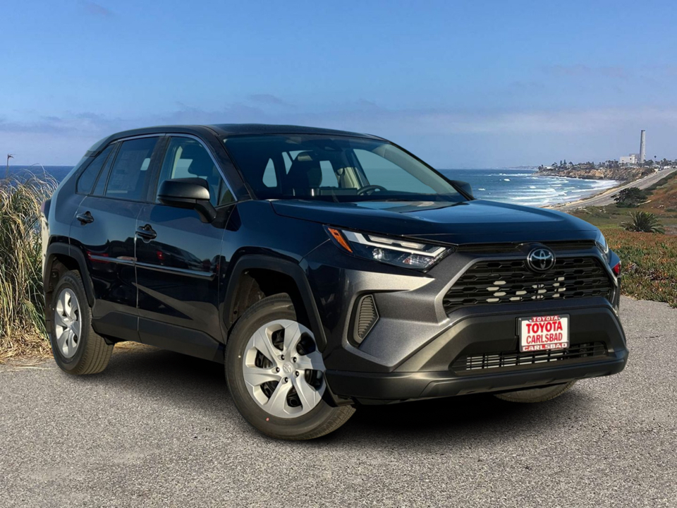 2024 Toyota RAV4 LE 1