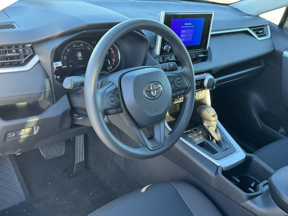 2024 Toyota RAV4 LE 16