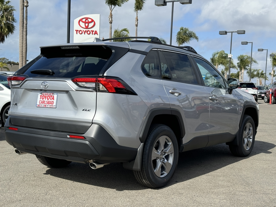 2024 Toyota RAV4 XLE 13