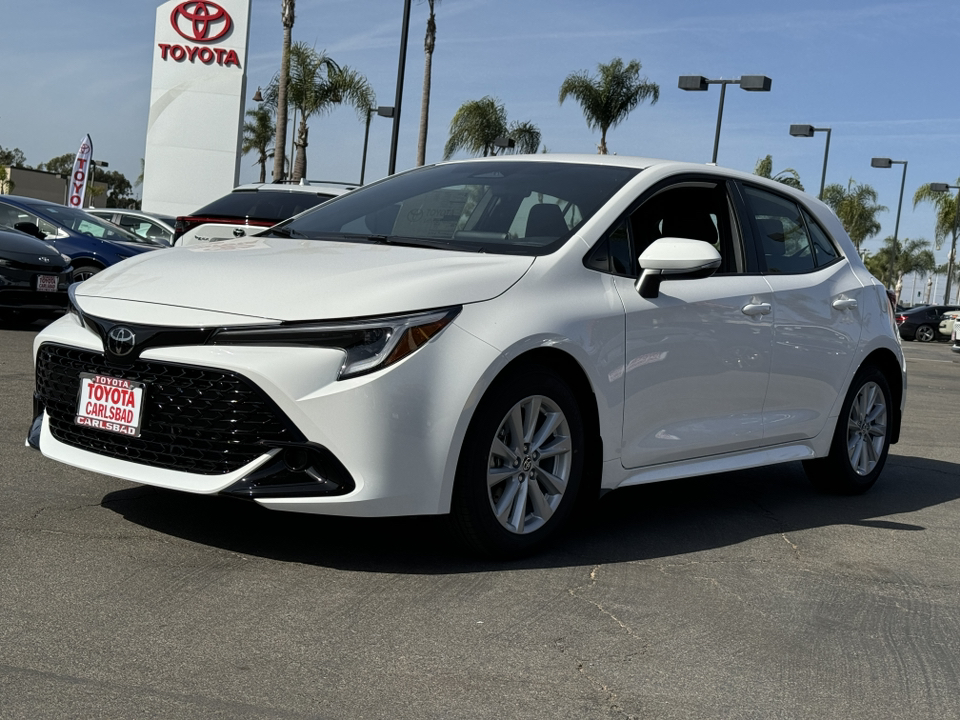 2025 Toyota Corolla Hatchback SE 11