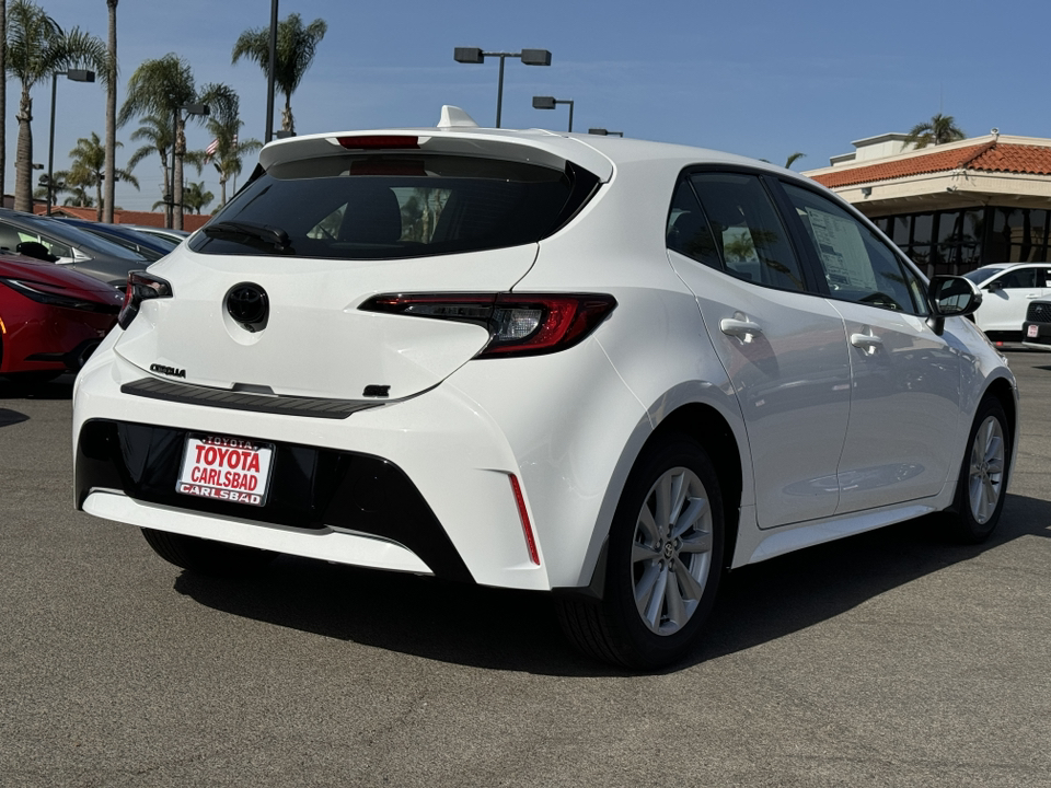 2025 Toyota Corolla Hatchback SE 13