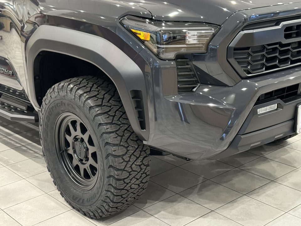 2024 Toyota Tacoma TRD Off Road 9