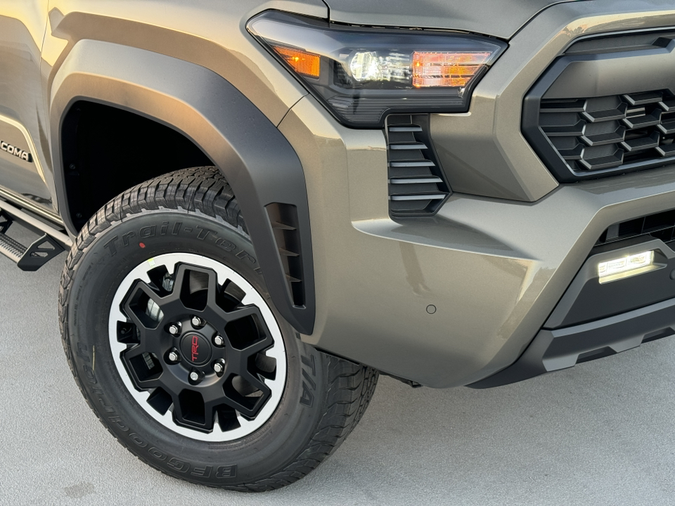 2024 Toyota Tacoma TRD Off Road 10