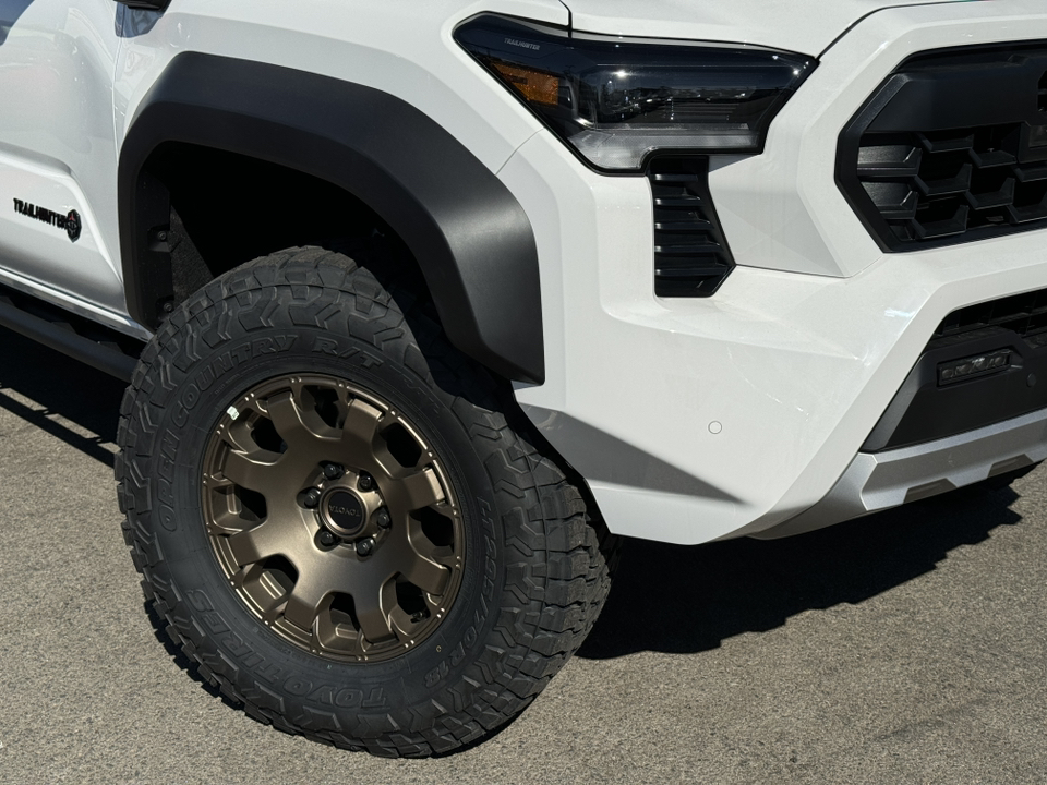 2024 Toyota Tacoma Trailhunter Hybrid 10