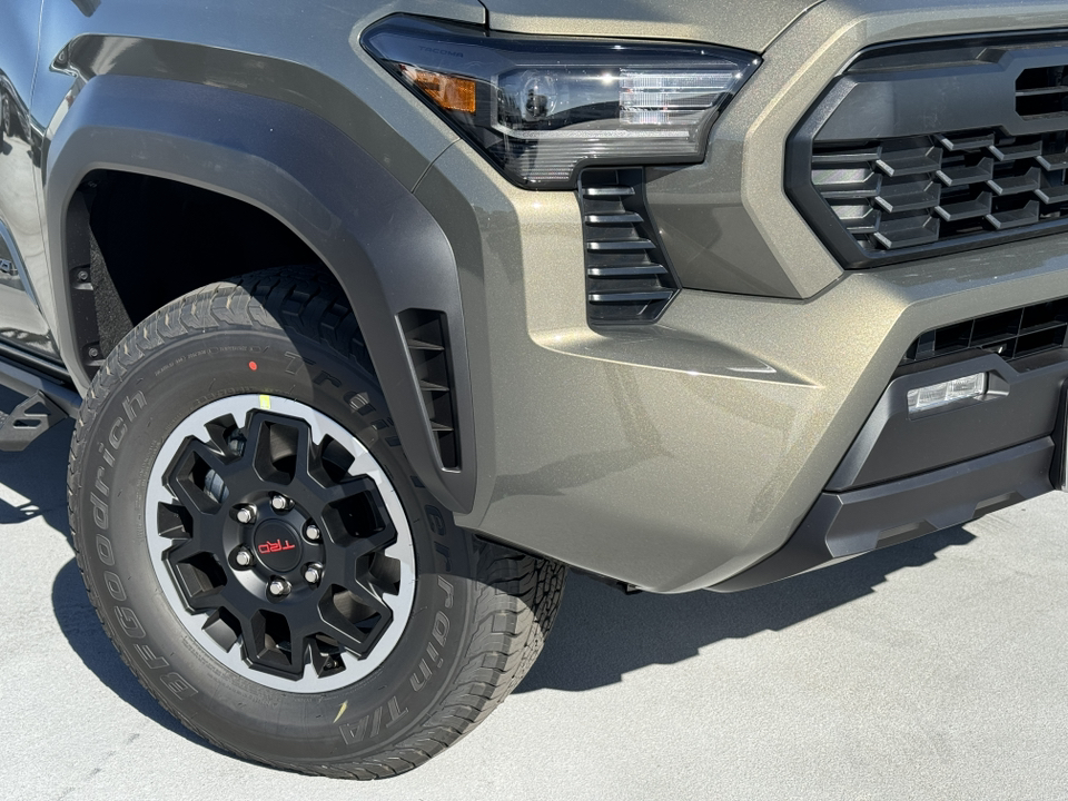 2024 Toyota Tacoma TRD Off Road 10